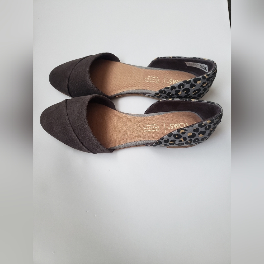 TOMS Jutti D'Orsay Leopard Loafer Flat Gray Color Size 6 - Picture 4 of 13